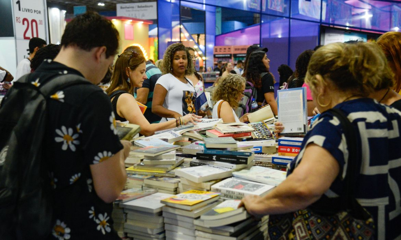 Capital Mundial do Livro, Rio receberá acervo selecionado pela CPLP